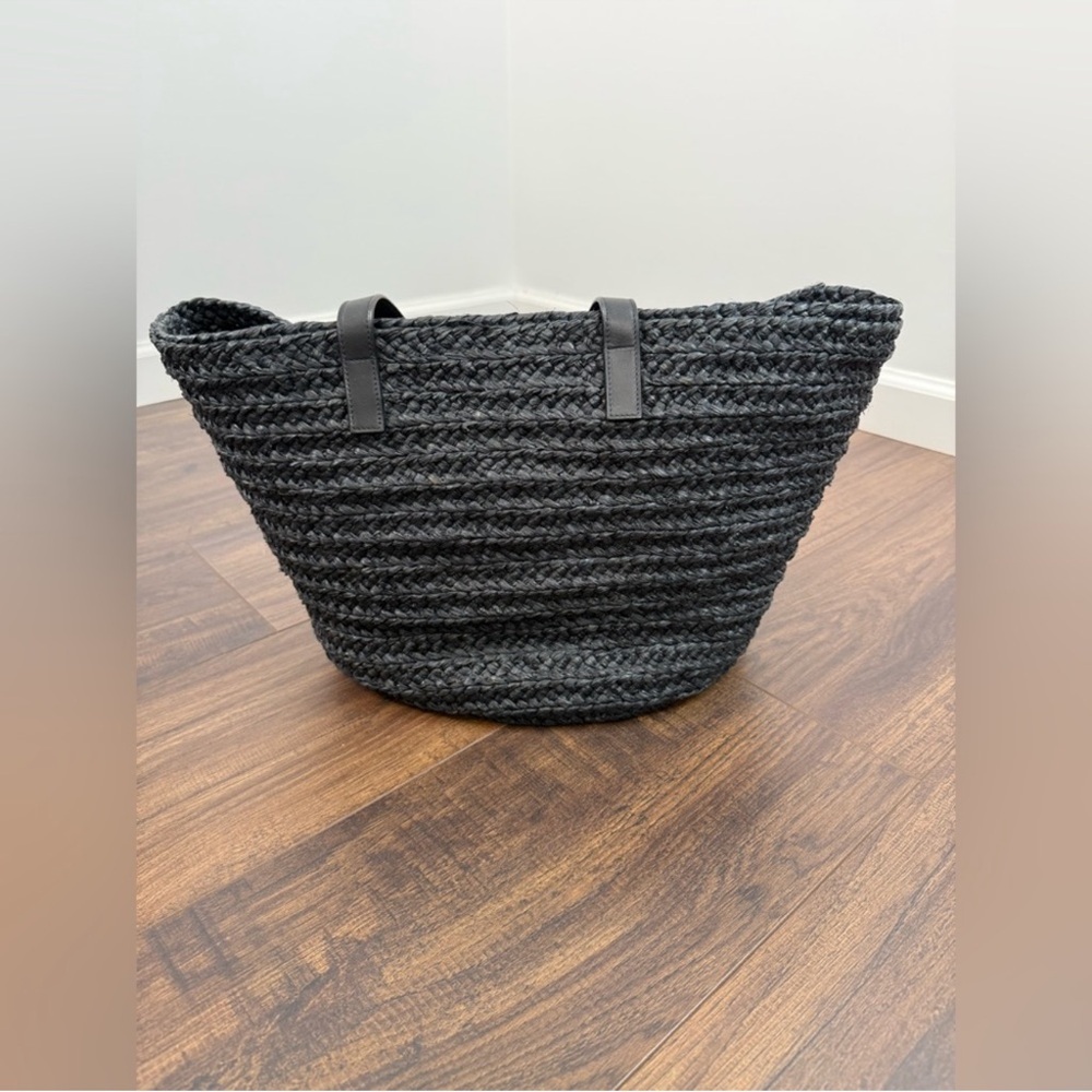 Saint Laurent Panier Medium Shopping Tote Bag in Black Raffia - Picture 4 of 10